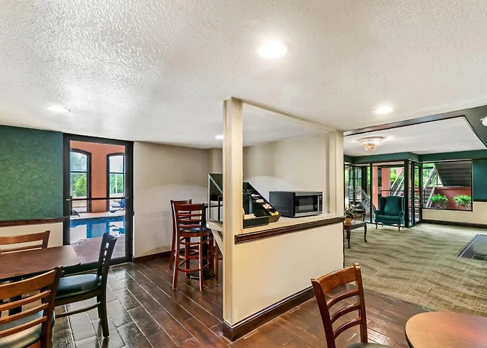 Budgetel Inn&Suites Plus Helen