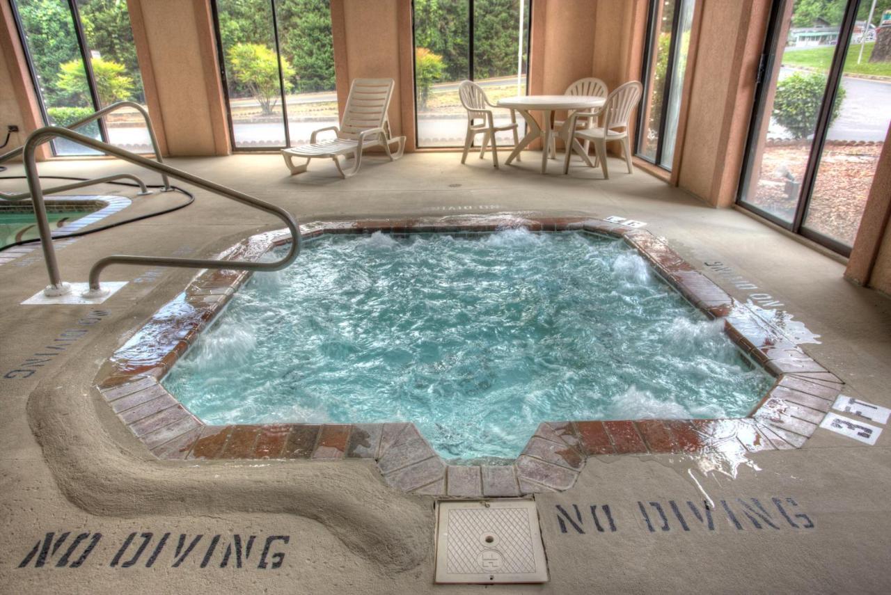 Budgetel Inn&suites 3*